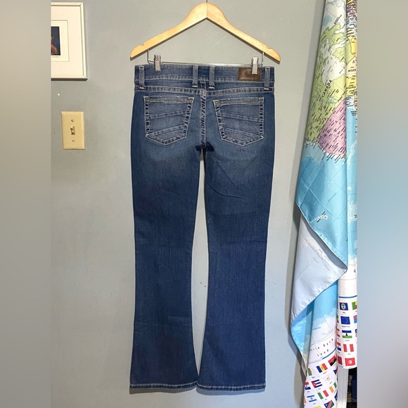 BKE Stella Slim Bootcut Jeans size 30 x 33.5” - Picture 4 of 7